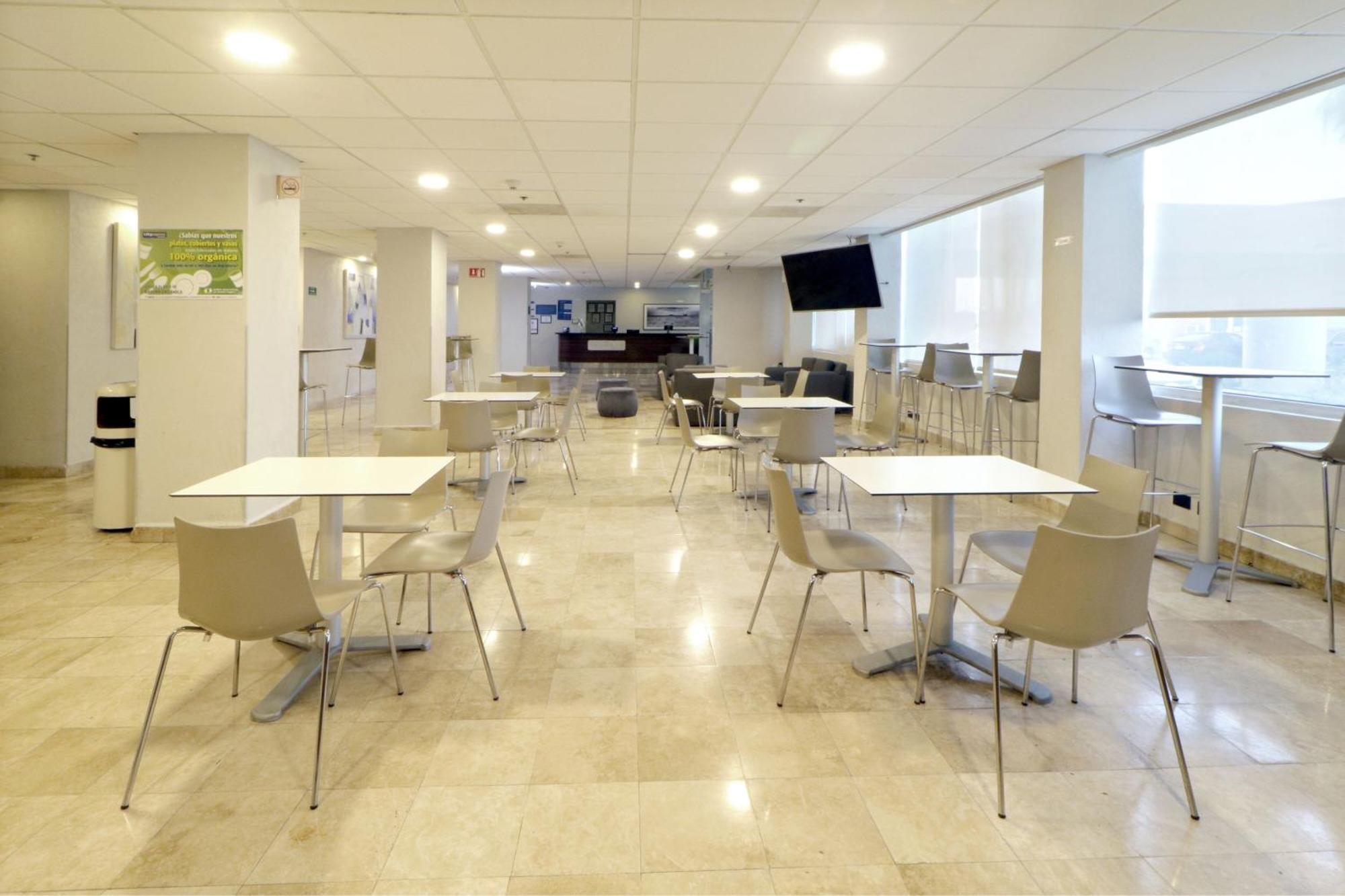 City Express By Marriott Saltillo Sur Esterno foto