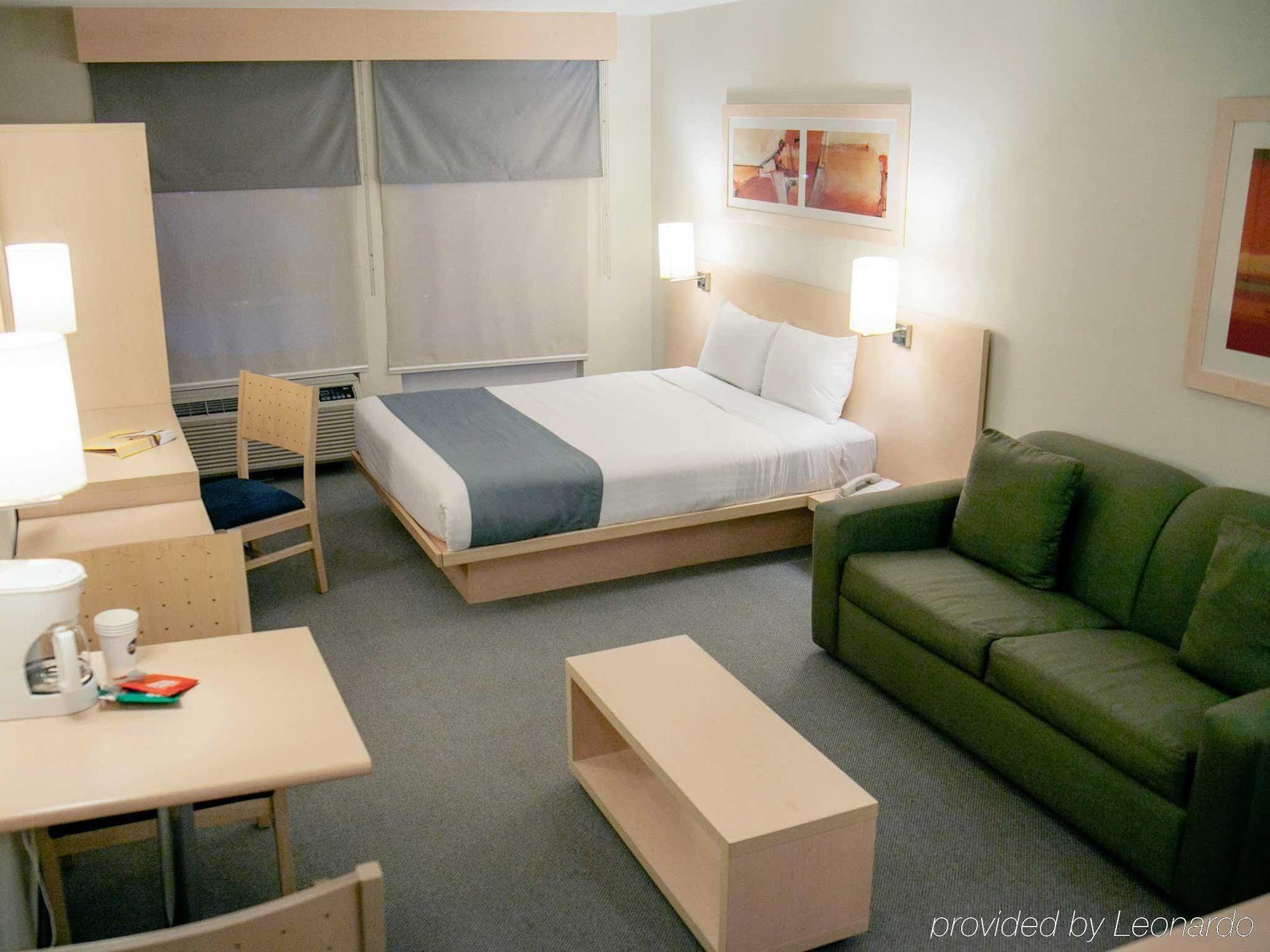 City Express By Marriott Saltillo Sur Esterno foto